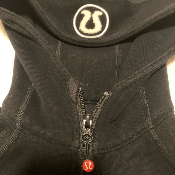 Lululemon 2010 Olympic hoodie - Picture 2 of 10